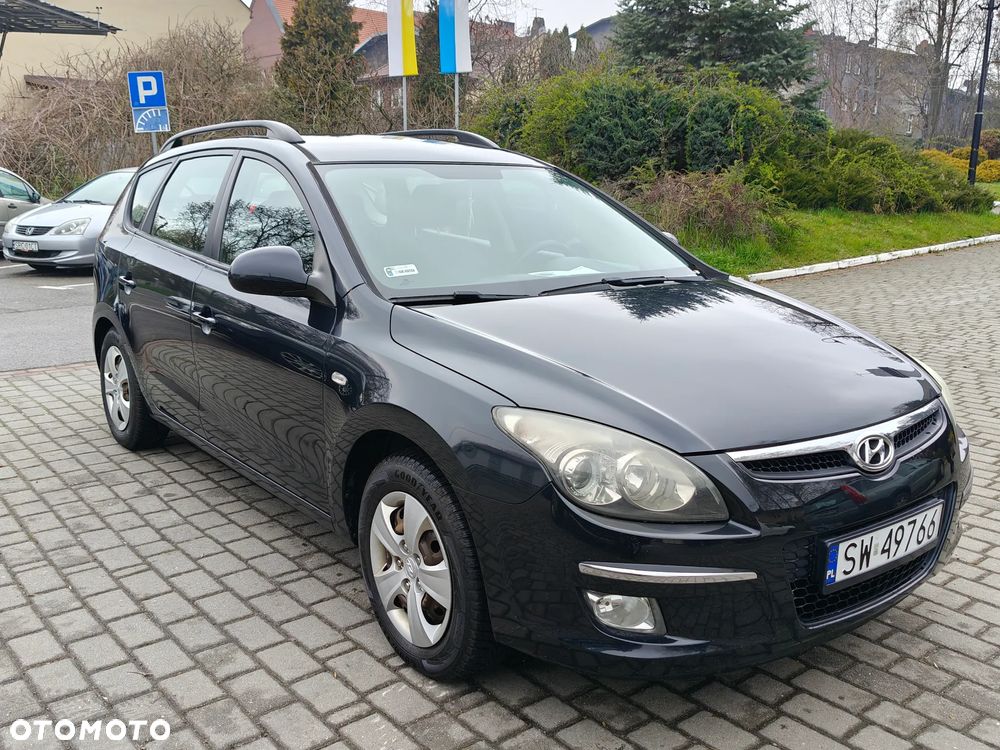 Hyundai i30 1.6 Seasons - 14