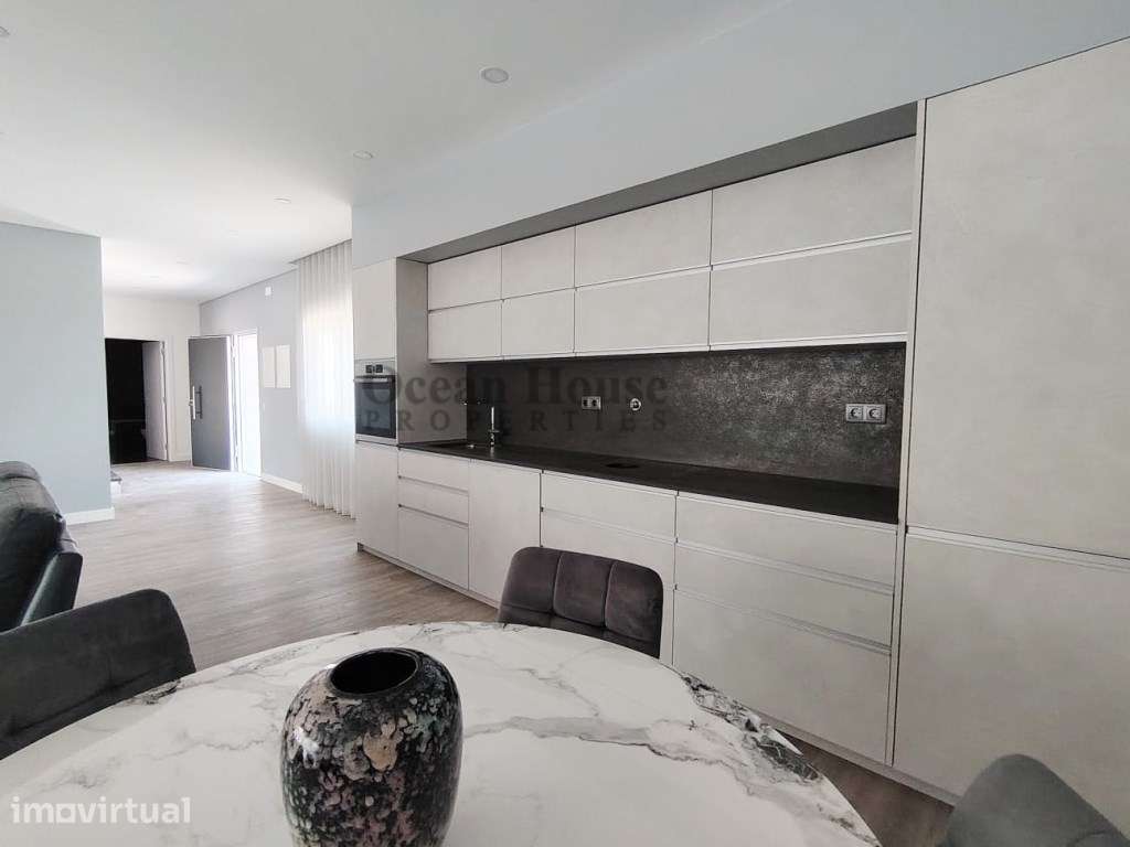 Moradia T3 moderna com piscina e estacionamento privado - Albufeira - Grande imagem: 5/19