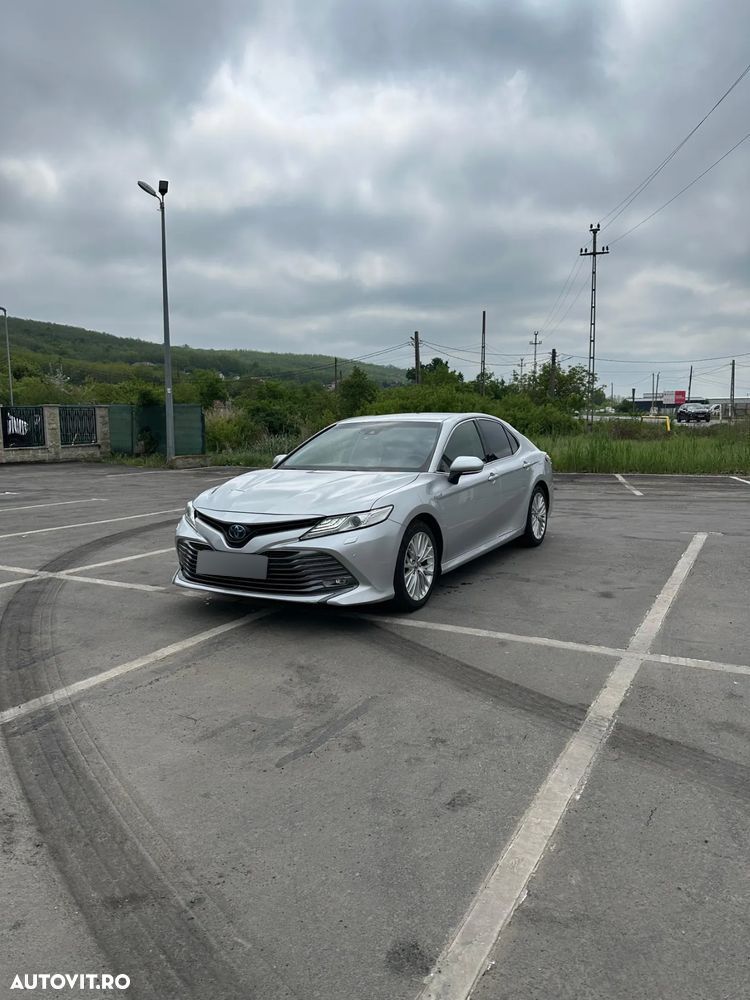 Toyota Camry 2.5 HEV Executive - 1