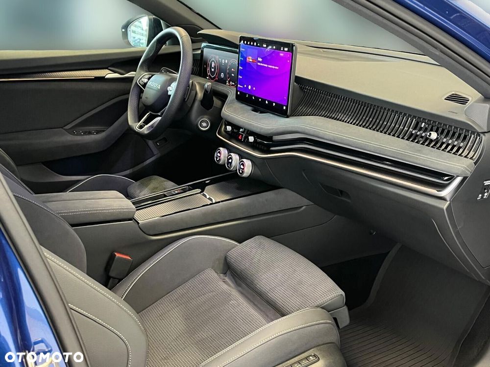 Skoda Superb 2.0 TDI SCR 4x4 Sportline DSG - 18