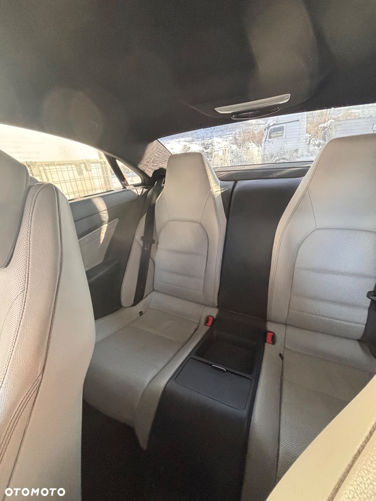 Mercedes-Benz Klasa E 220 CDI DPF BlueEFFICIENCY 7G-TRONIC Avantgarde - 10