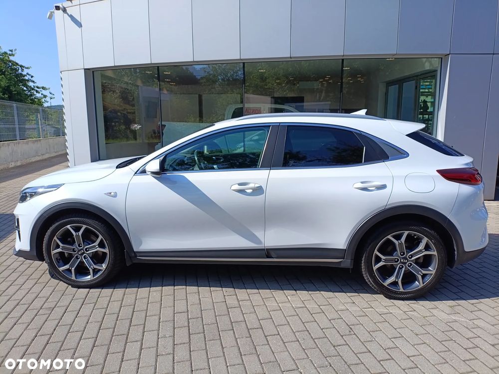 Kia XCeed 1.5 T-GDI M - 3