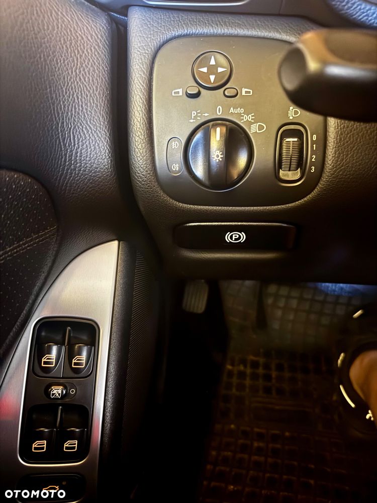 Mercedes-Benz Klasa C 180 Kompressor Automatik Avantgarde - 12