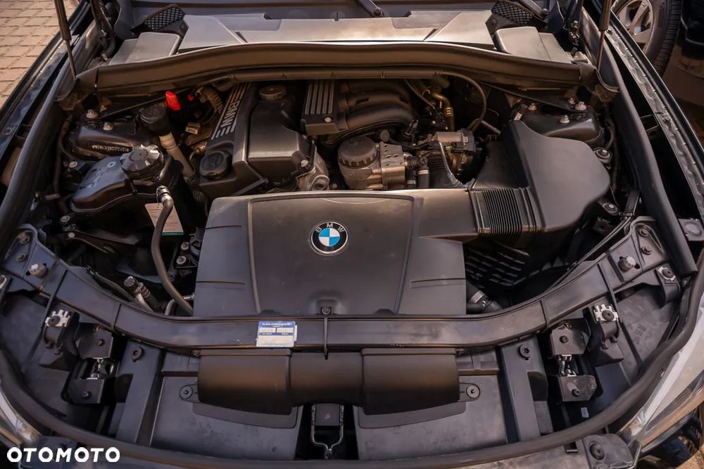 BMW X1 sDrive18i Sport Line - 36