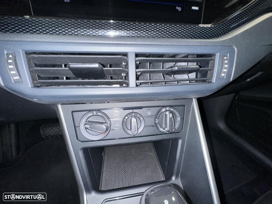 VW Taigo 1.0 TSI Urban DSG - 29