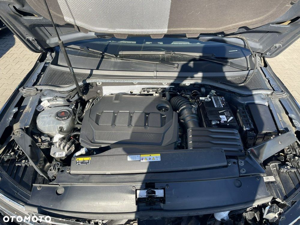 Volkswagen Passat - 13