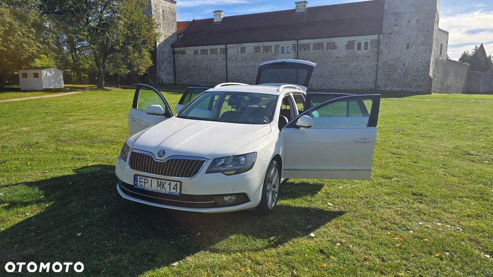 Skoda Superb 2.0 TDI 4x4 Business DSG - 2