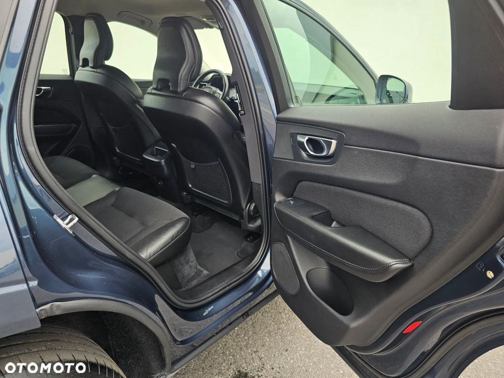 Volvo XC 60 B4 D Geartronic Momentum - 15