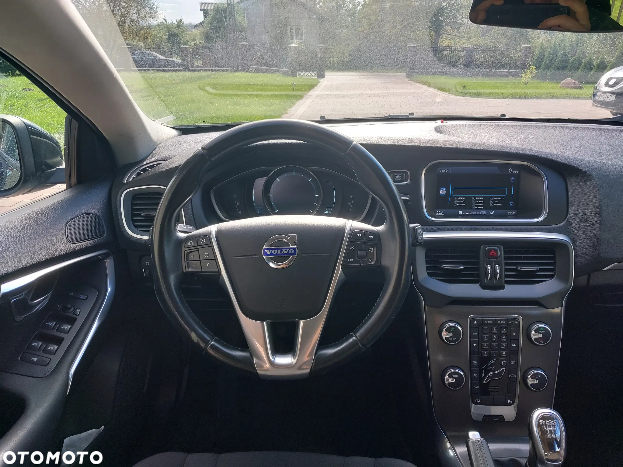 Volvo V40 Cross Country - 10