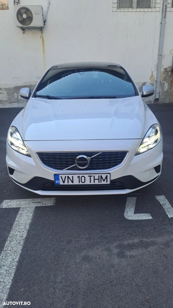 Volvo V40 D3 Aut. R-Design - 1