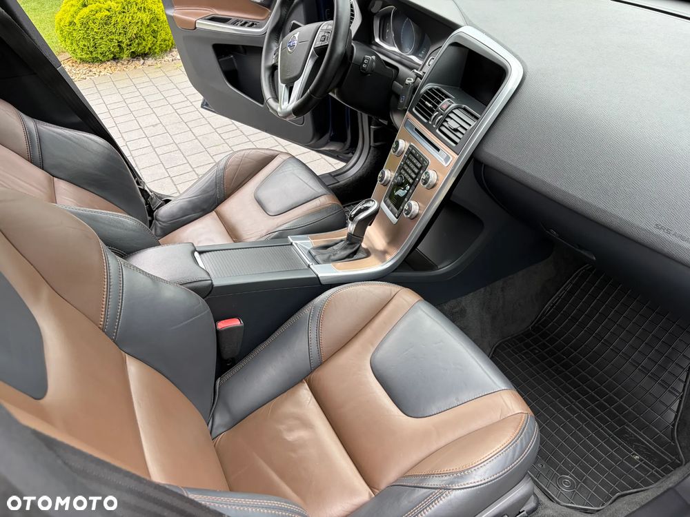 Volvo XC 60 D4 Drive-E Summum - 30