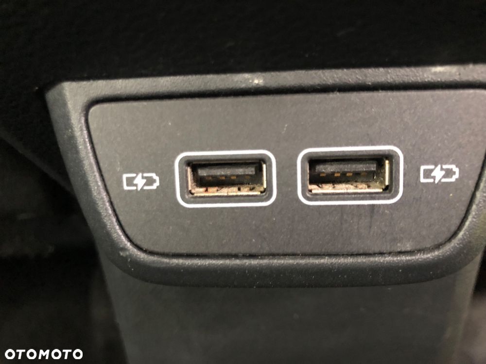 Volkswagen Polo - 16