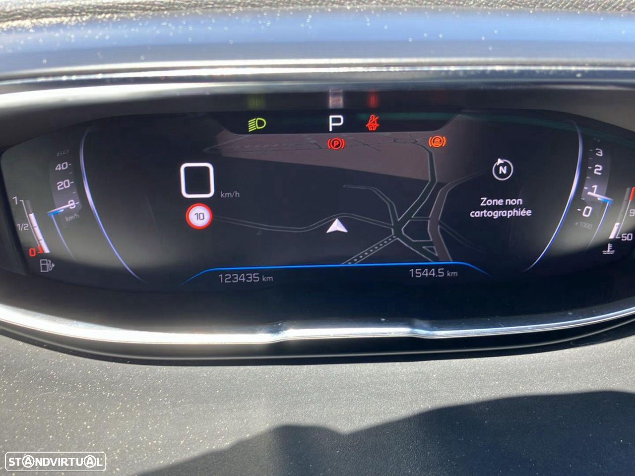 Peugeot 5008 1.5 BlueHDi Allure EAT8 - 13