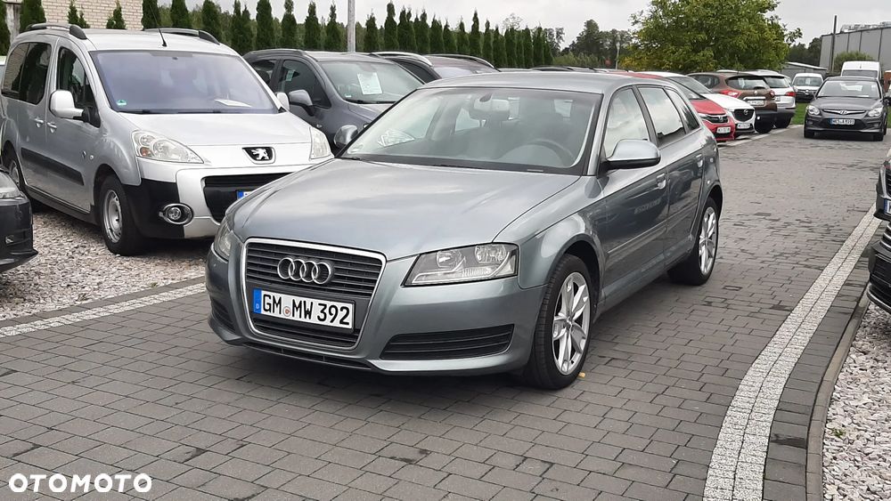 Audi A3 Sportback - 1