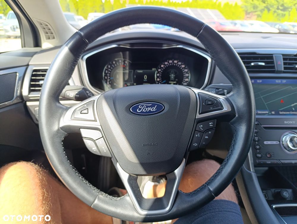 Ford Mondeo 2.0 EcoBlue Titanium - 23