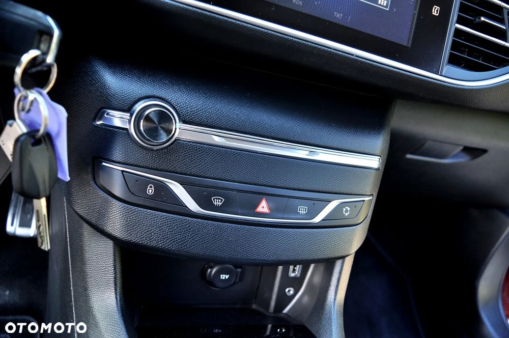 Peugeot 308 BlueHDi FAP 120 Stop & Start Allure - 29