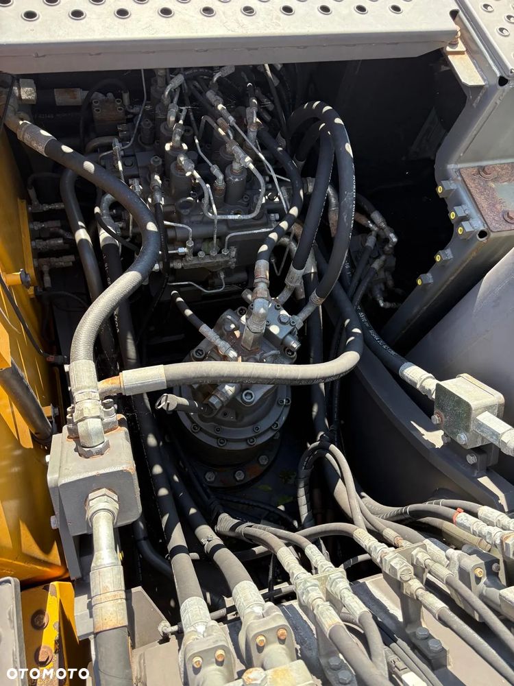 Volvo EC220EL - 9
