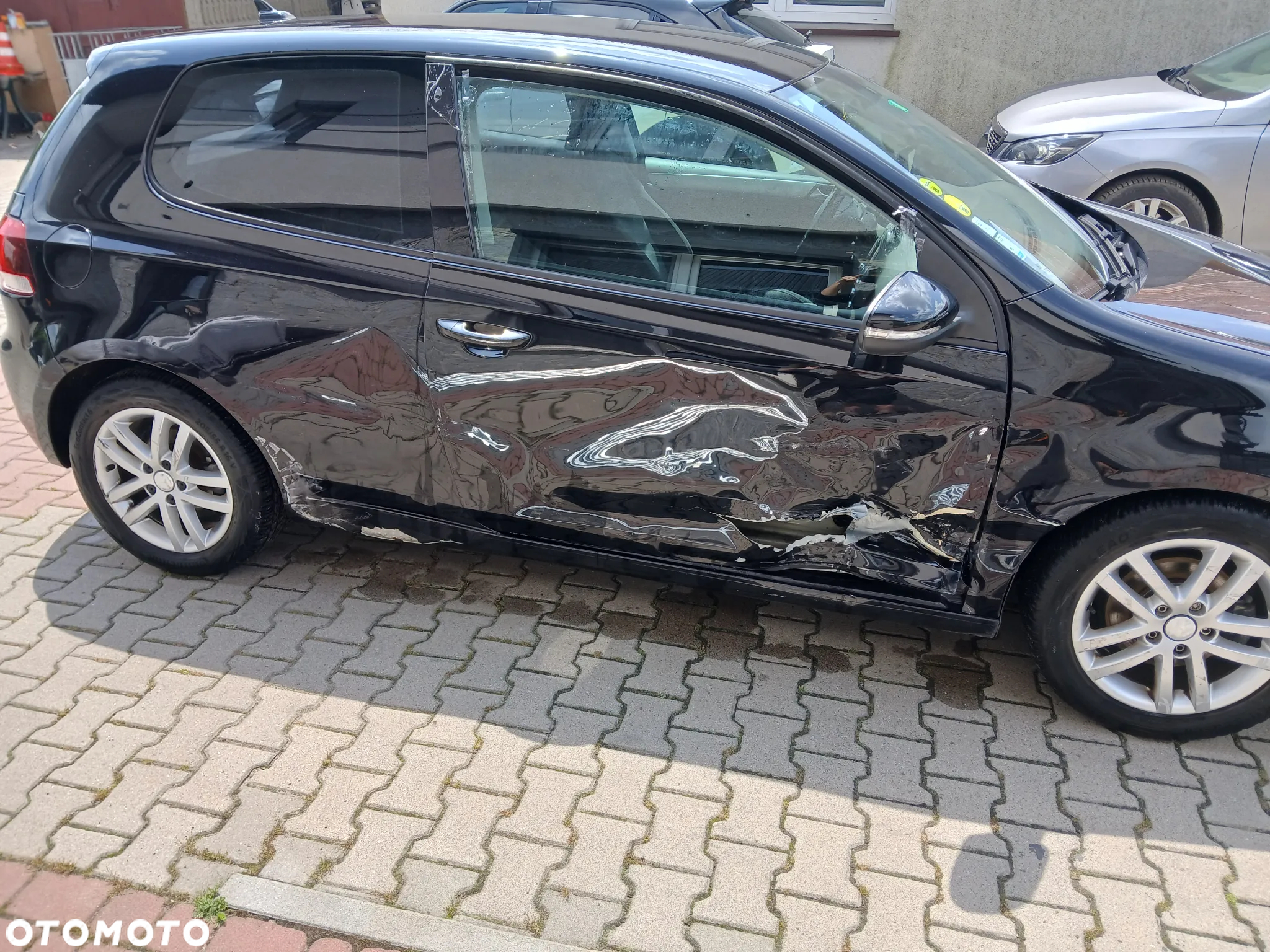 Volkswagen Golf 2.0 TDI DPF Trendline - 4
