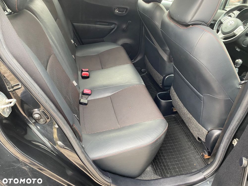 Toyota Yaris 1.33 Prestige - 27