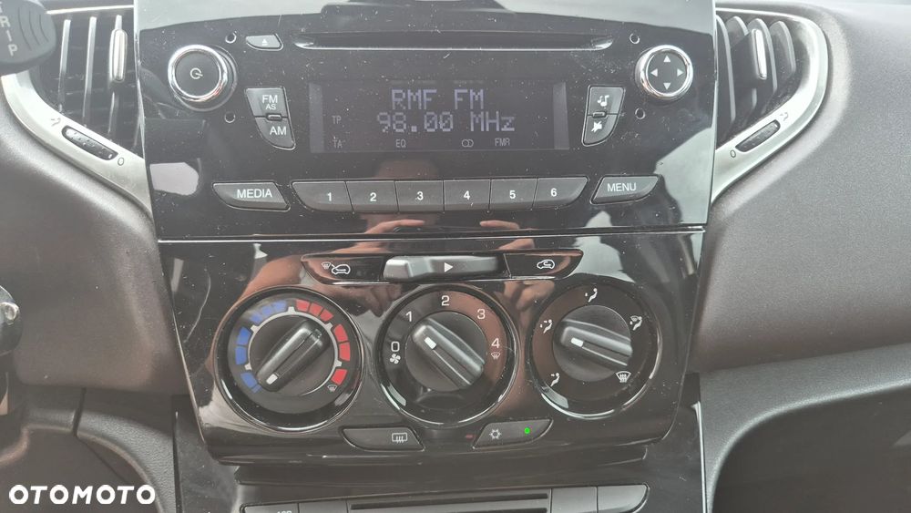Lancia Ypsilon Y 1.2 8v Platinum - 10