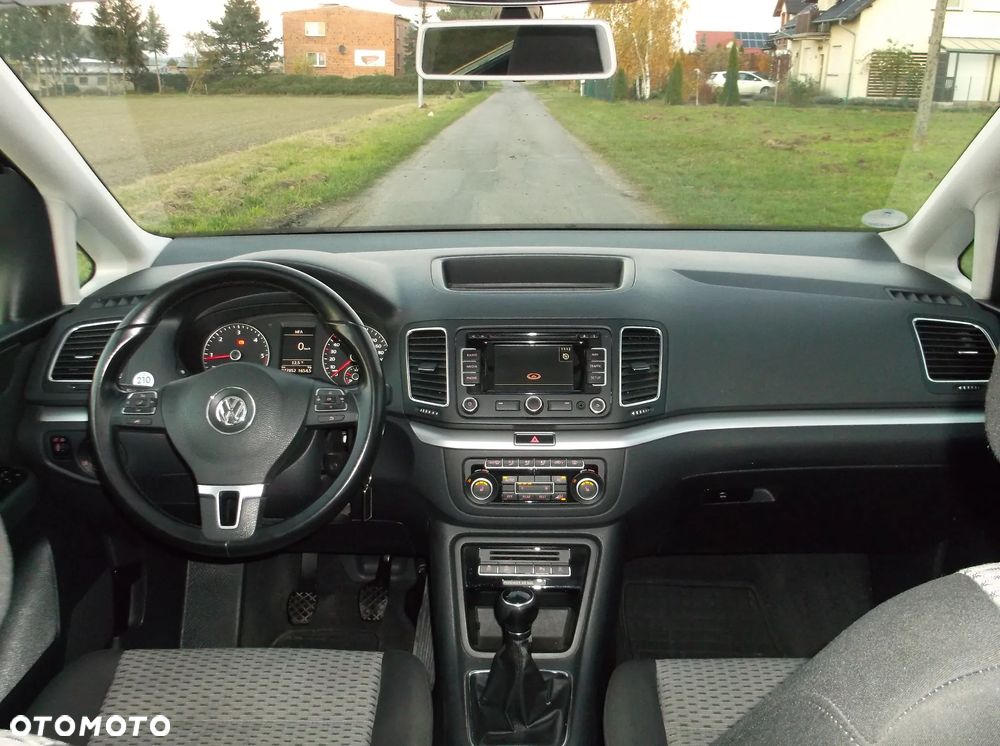 Volkswagen Sharan 2.0 TDI DPF BlueMotion Comfortline - 14