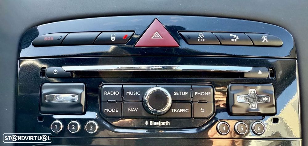 Peugeot RCZ 1.6 200 THP GT-Line - 42