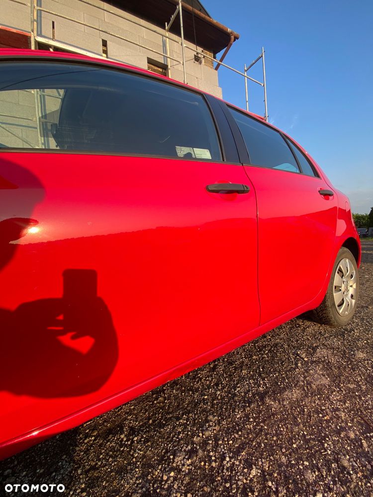 Toyota Yaris - 20