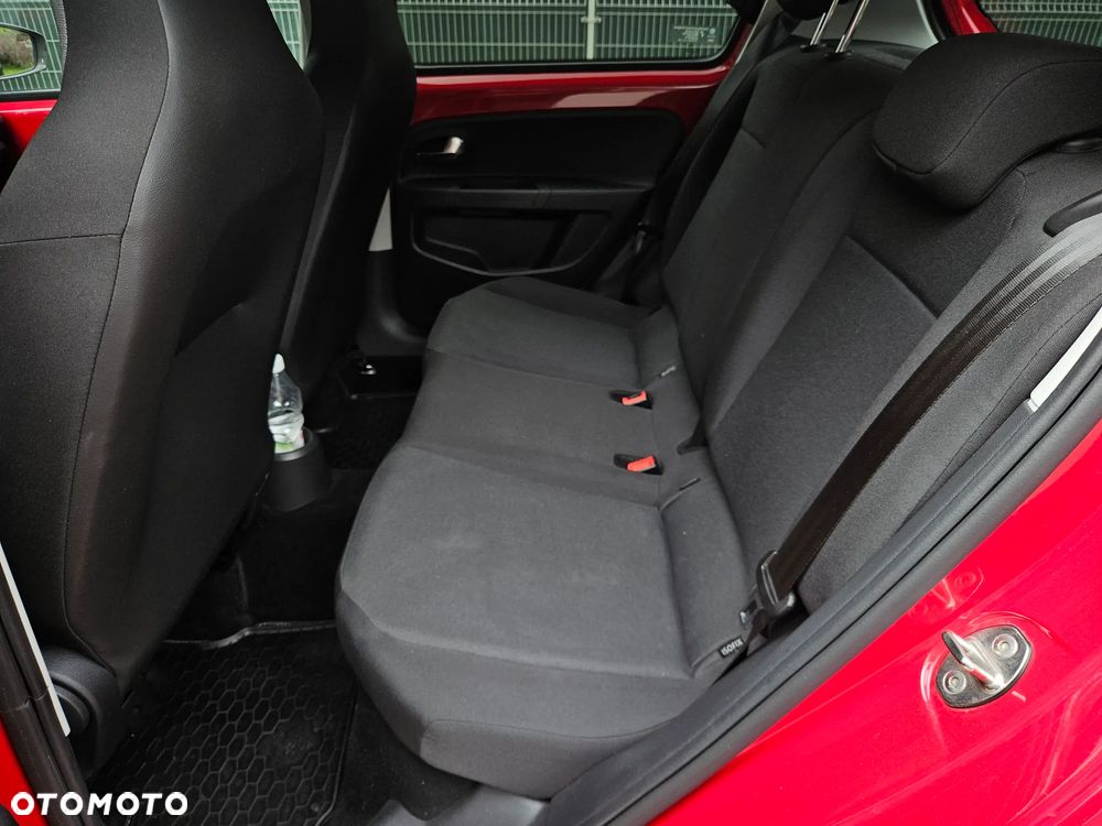 Volkswagen up! - 37