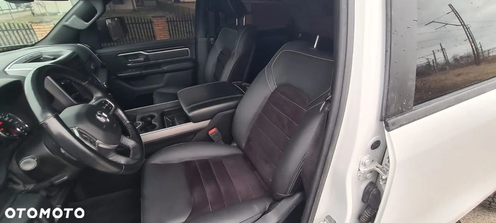 RAM 1500 Crew Cab MB Sport - 15