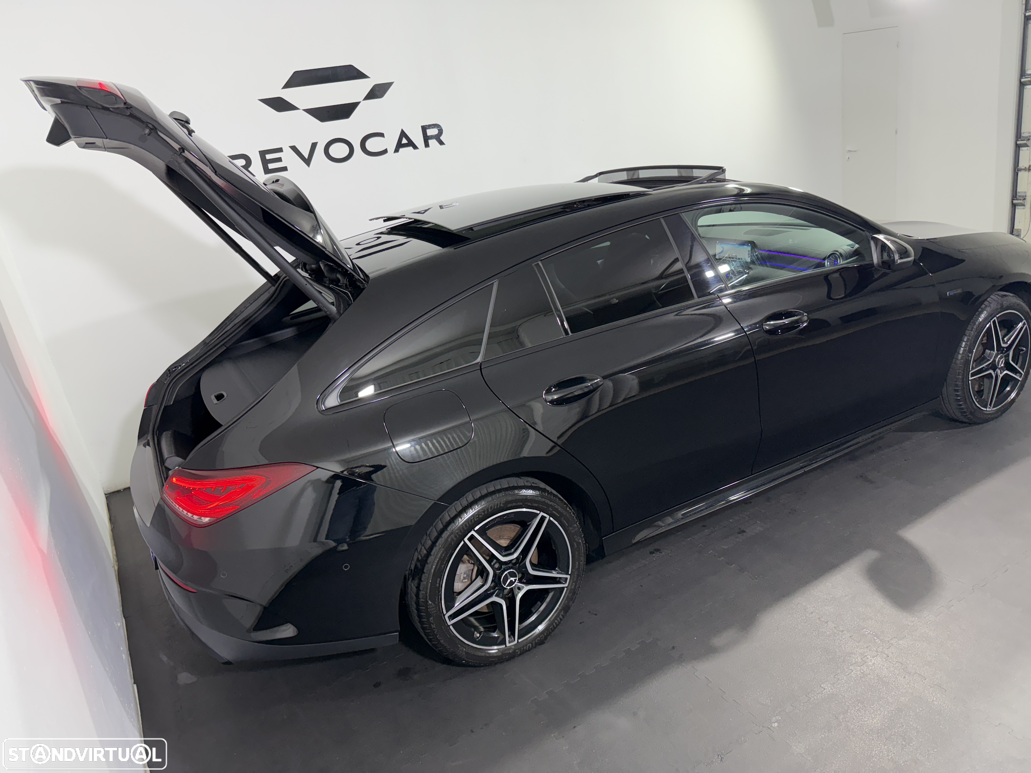 Mercedes-Benz CLA 250 e Shooting Brake AMG Line - 29