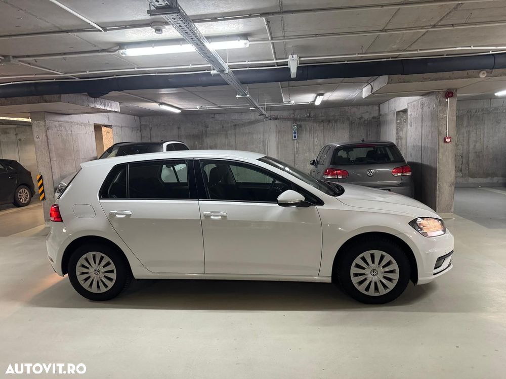 Volkswagen Golf - 12