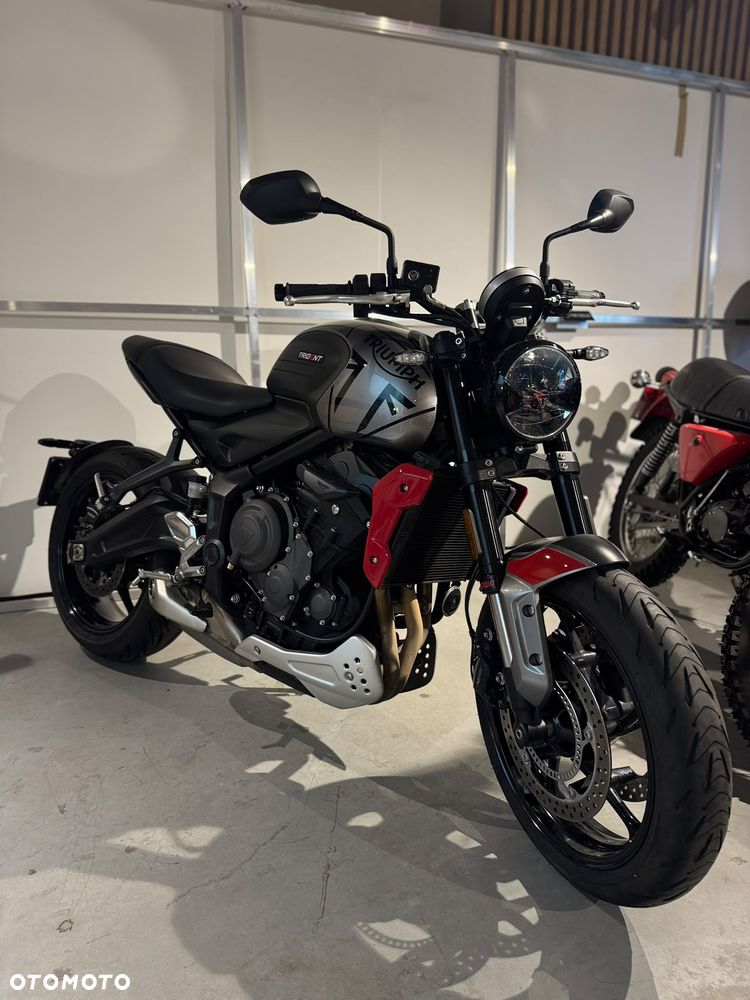Triumph Trident