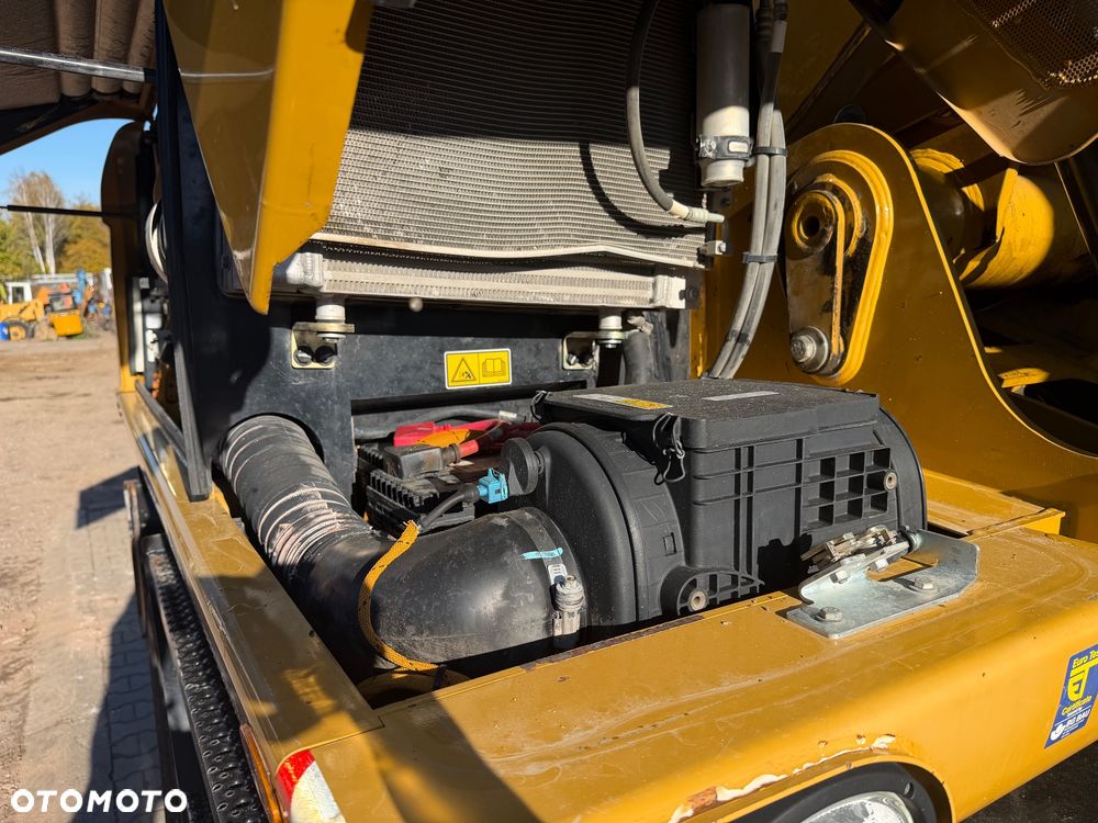 Caterpillar M316D - 23