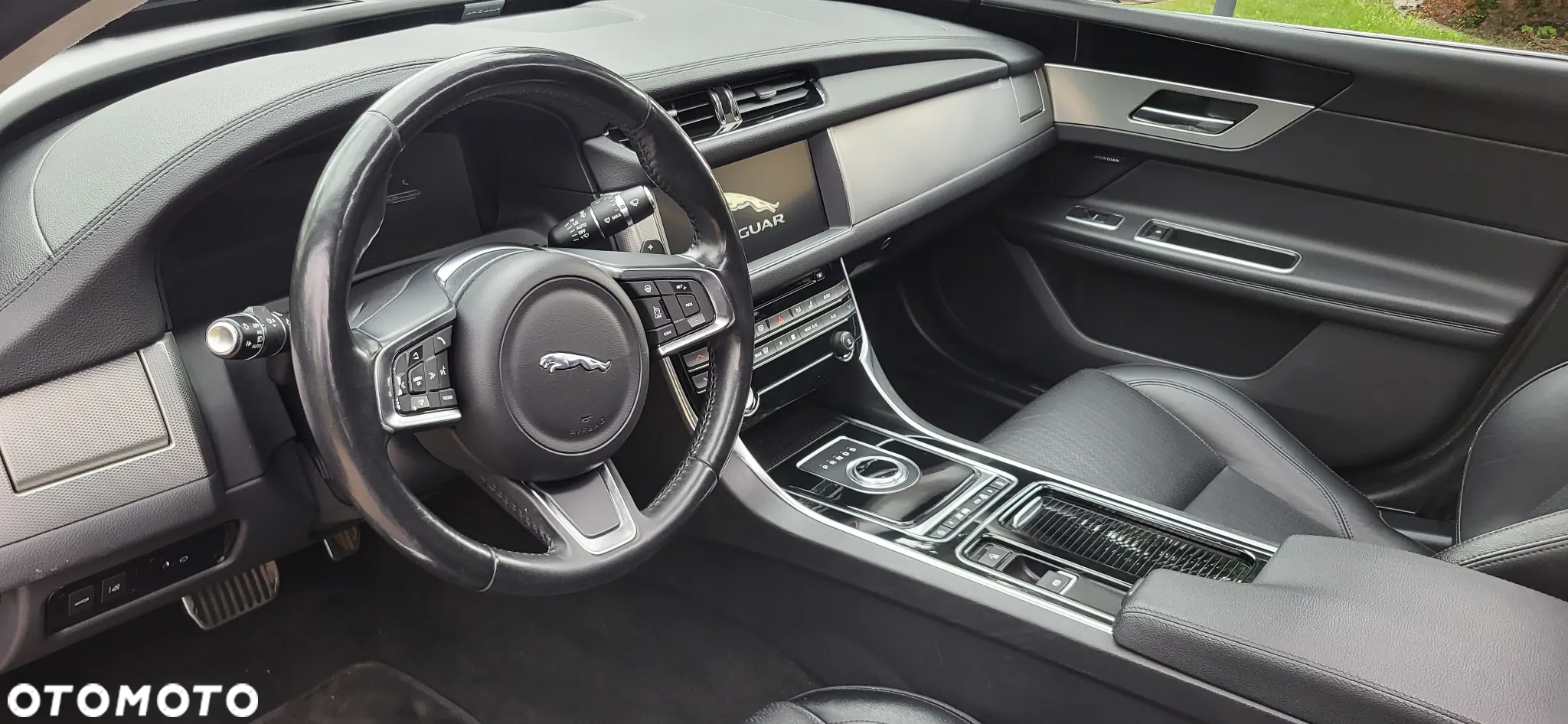 Jaguar XF 2.0 T Prestige - 17
