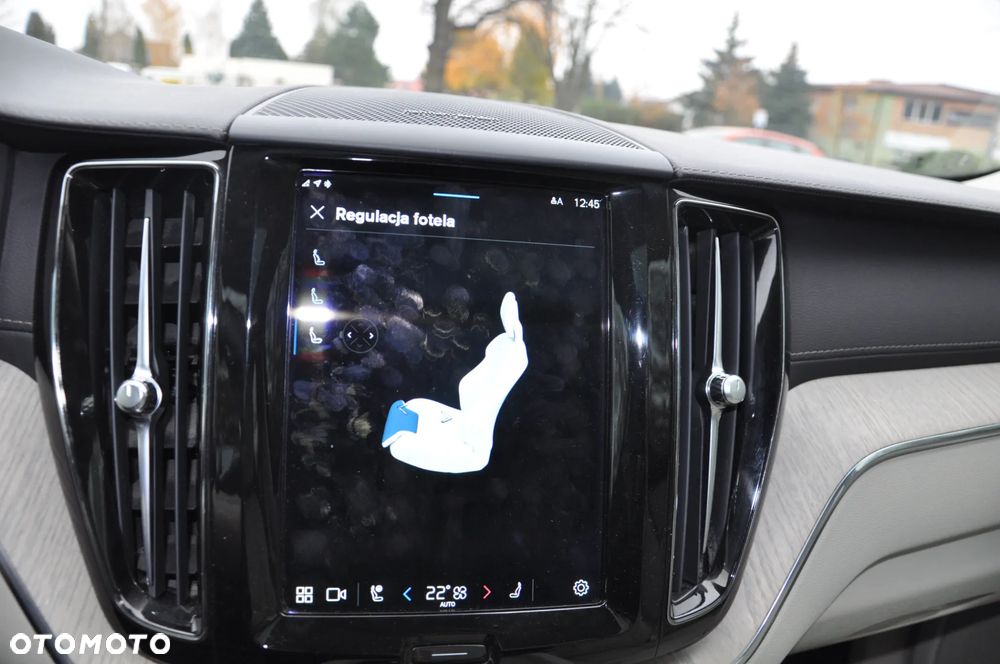 Volvo XC 60 T8 AWD Recharge Polestar Engineered - 27