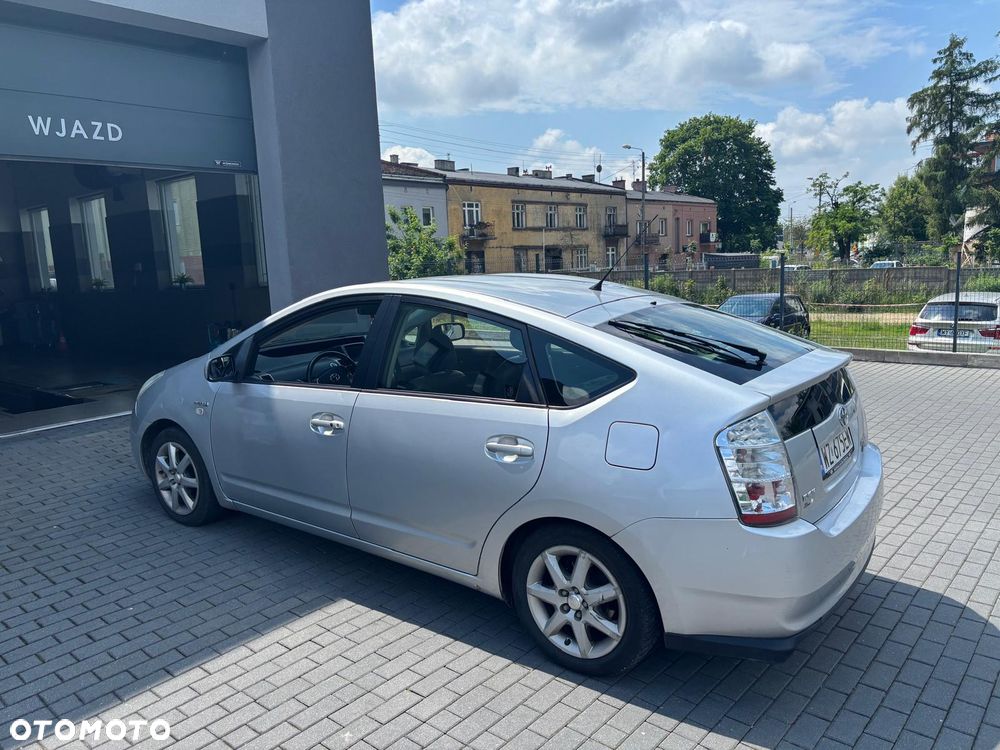 Toyota Prius 1.5 VVT-i Sol - 1