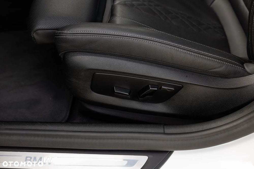 BMW Seria 5 520d xDrive Sport - 18