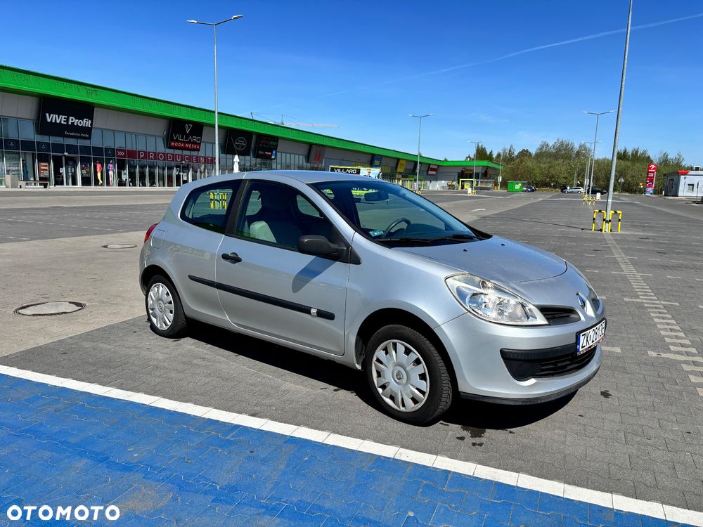 Renault Clio - 2