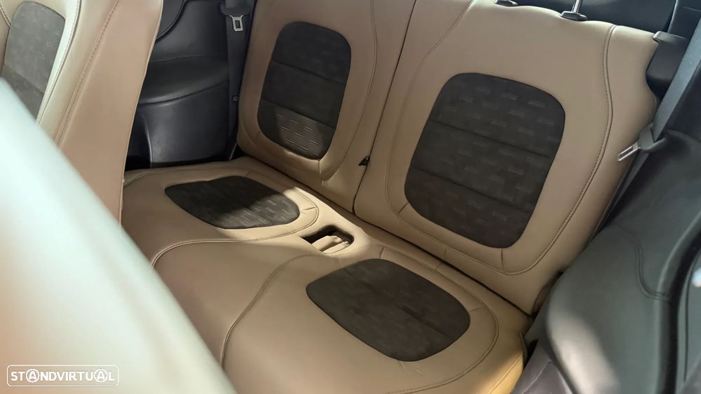 Aston Martin Cygnet - 23