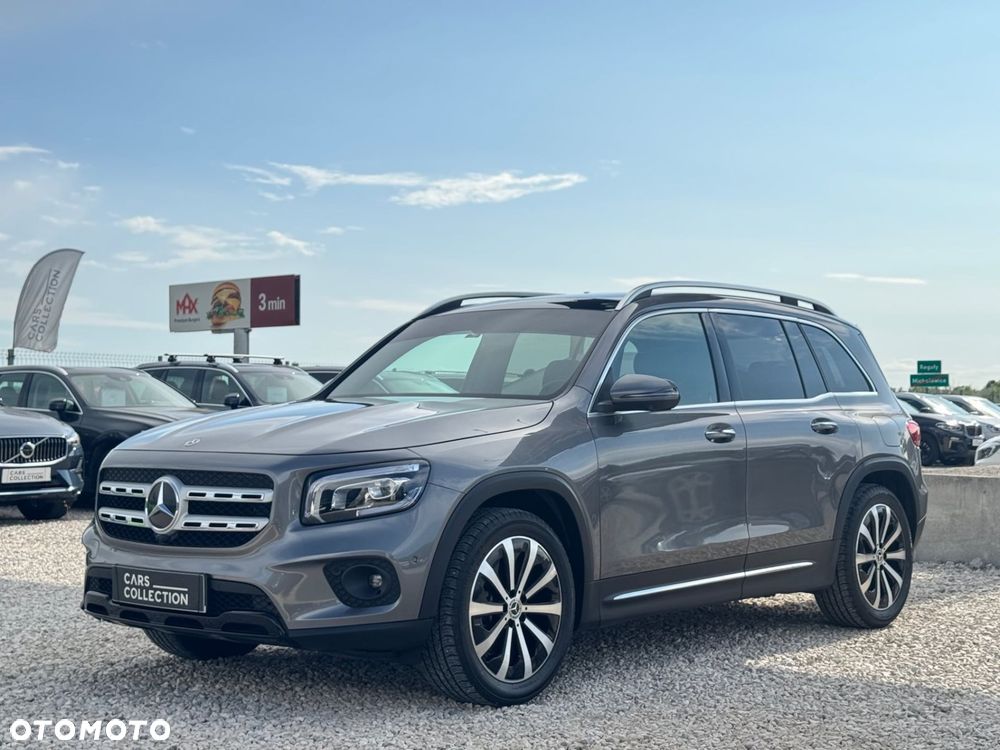 Mercedes-Benz GLB 250 4Matic 8G-DCT - 9