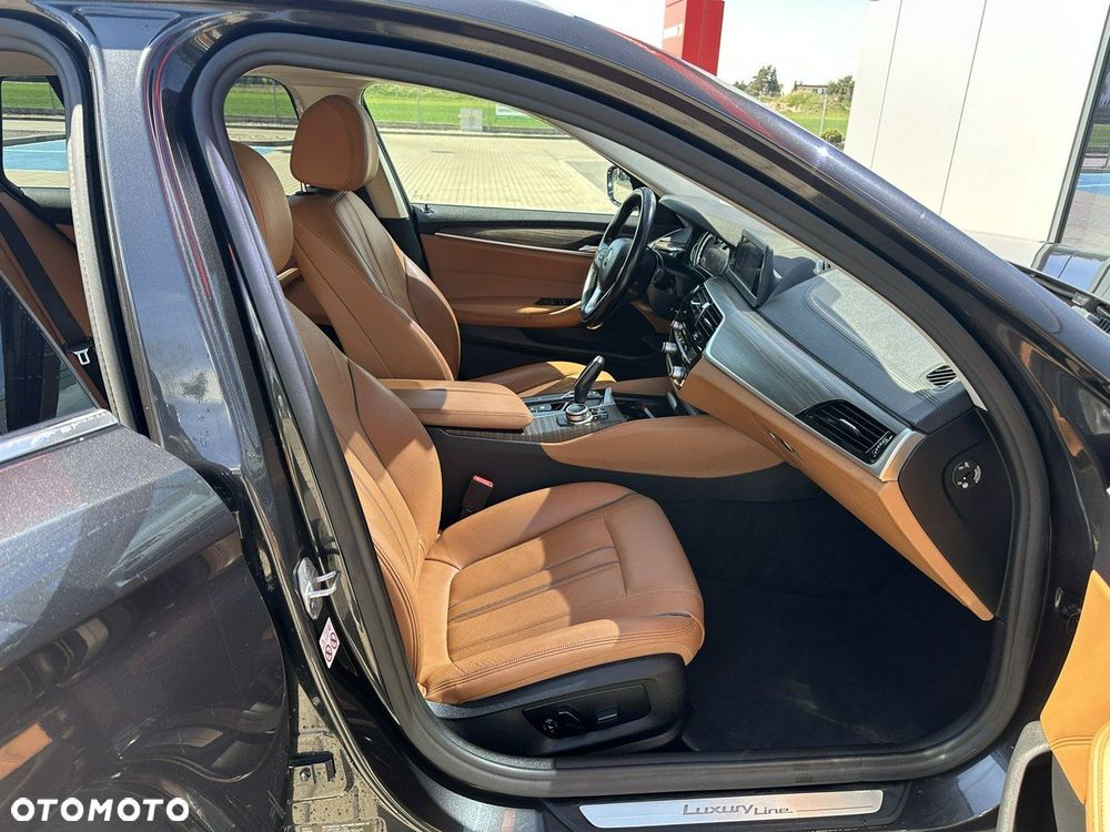 BMW Seria 5 520d Luxury Line - 16
