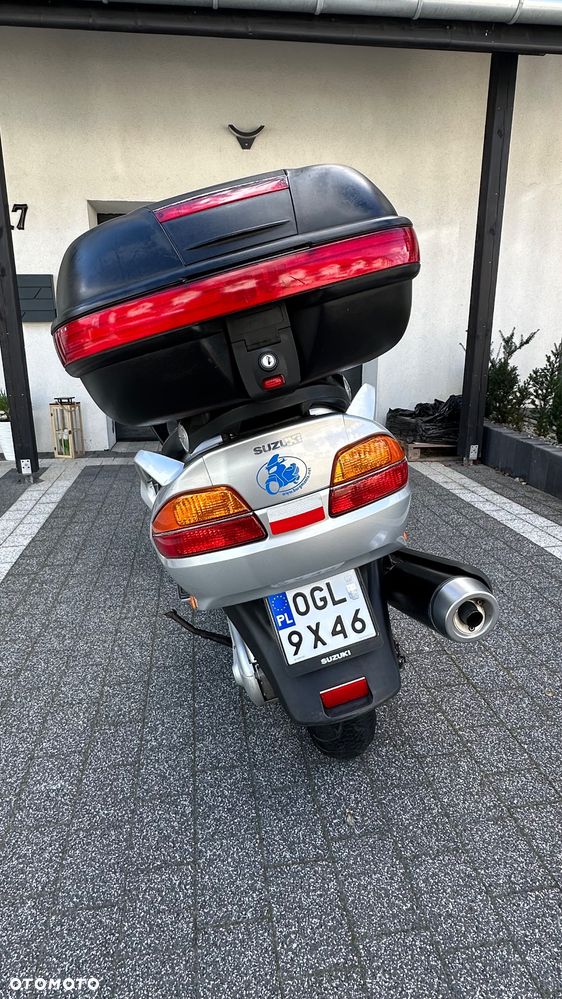Suzuki Burgman - 10