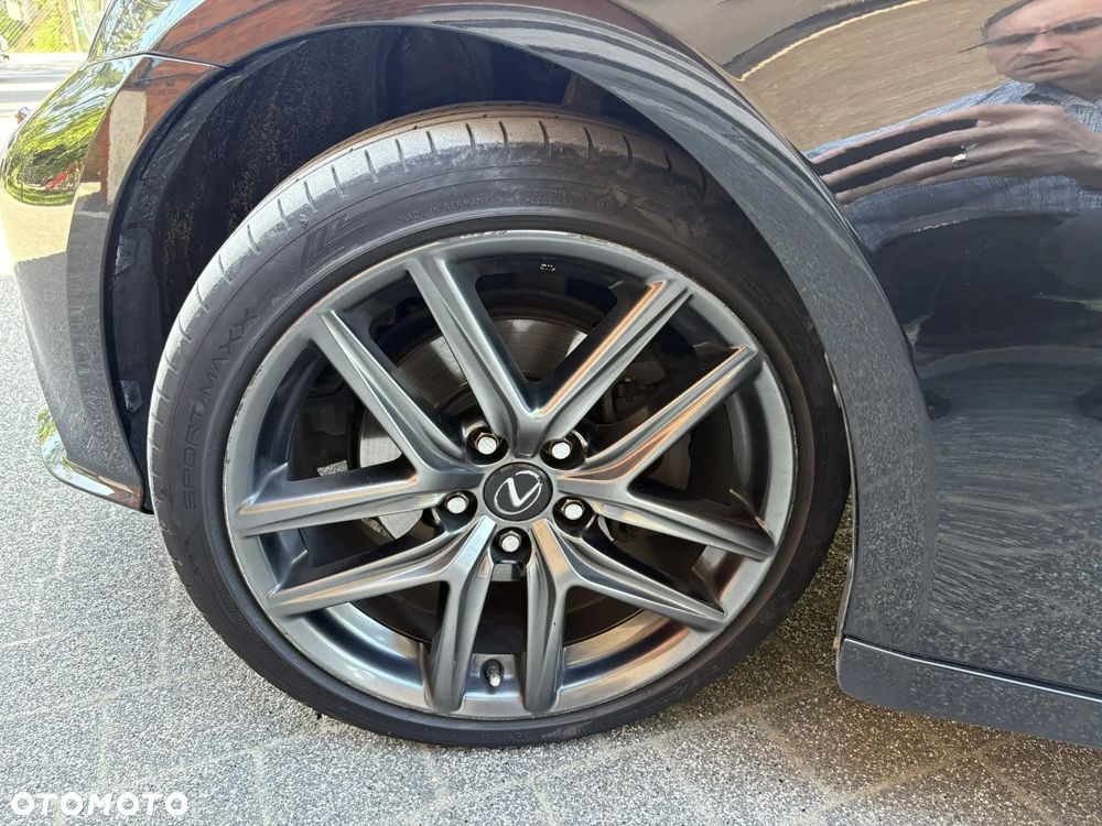 Lexus IS 300h F Impression EU6 - 23