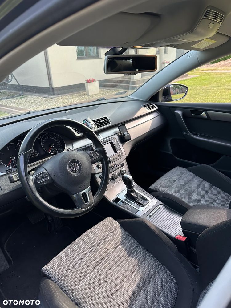 Volkswagen Passat 2.0 TDI DSG Highline - 7