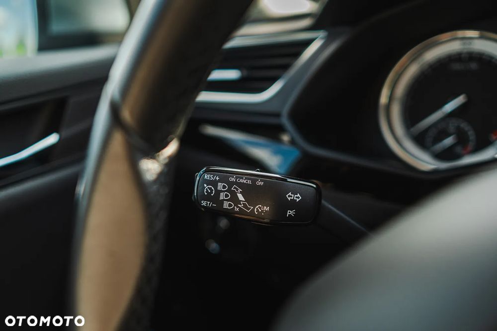 Skoda Superb 2.0 TDI 4x4 L&K - 17