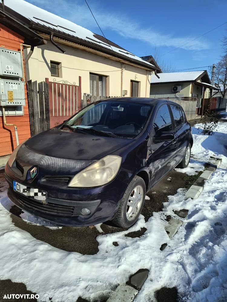 Renault Clio - 2