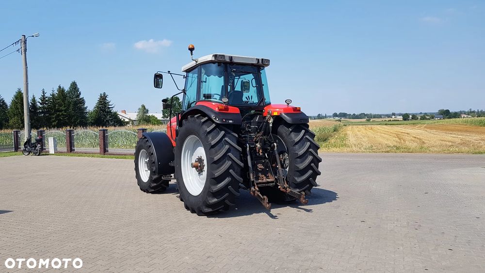 Massey Ferguson 8220 Xtra 2003R - 17
