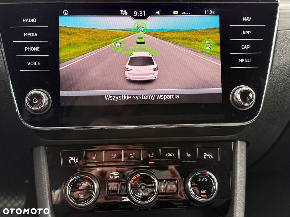 Skoda Superb 2.0 TDI SCR Style DSG - 27