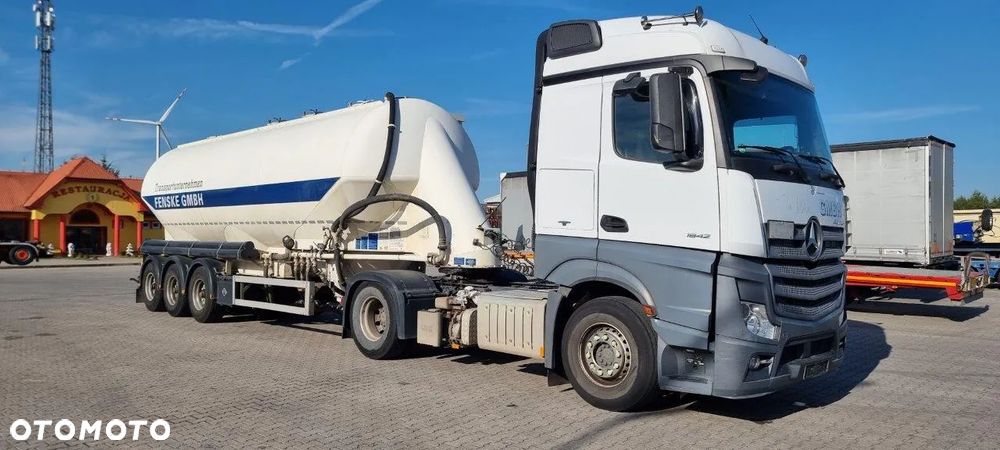 Mercedes-Benz Zestaw Mercedes Benz Actros 1842 + naczepa silo Feldbinder EUT 45.3 - 1