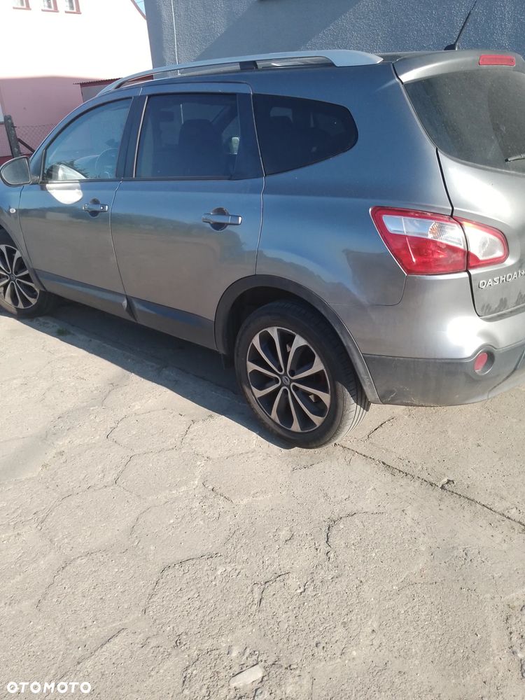 Nissan Qashqai+2 - 2